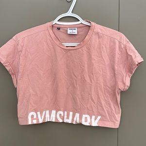 Gym shark cropped work out tee